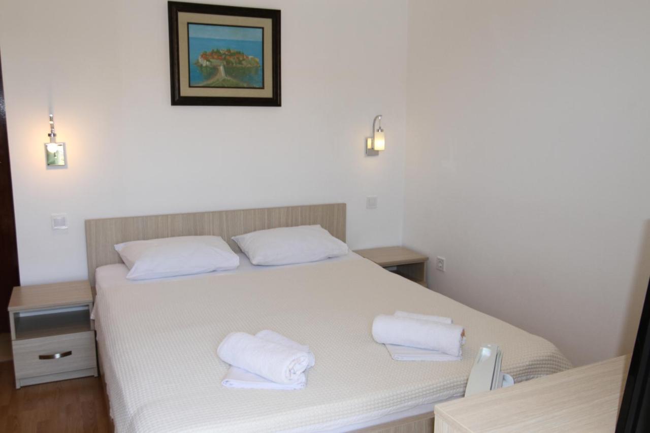Apartments Muhar Sveti Stefan Zewnętrze zdjęcie