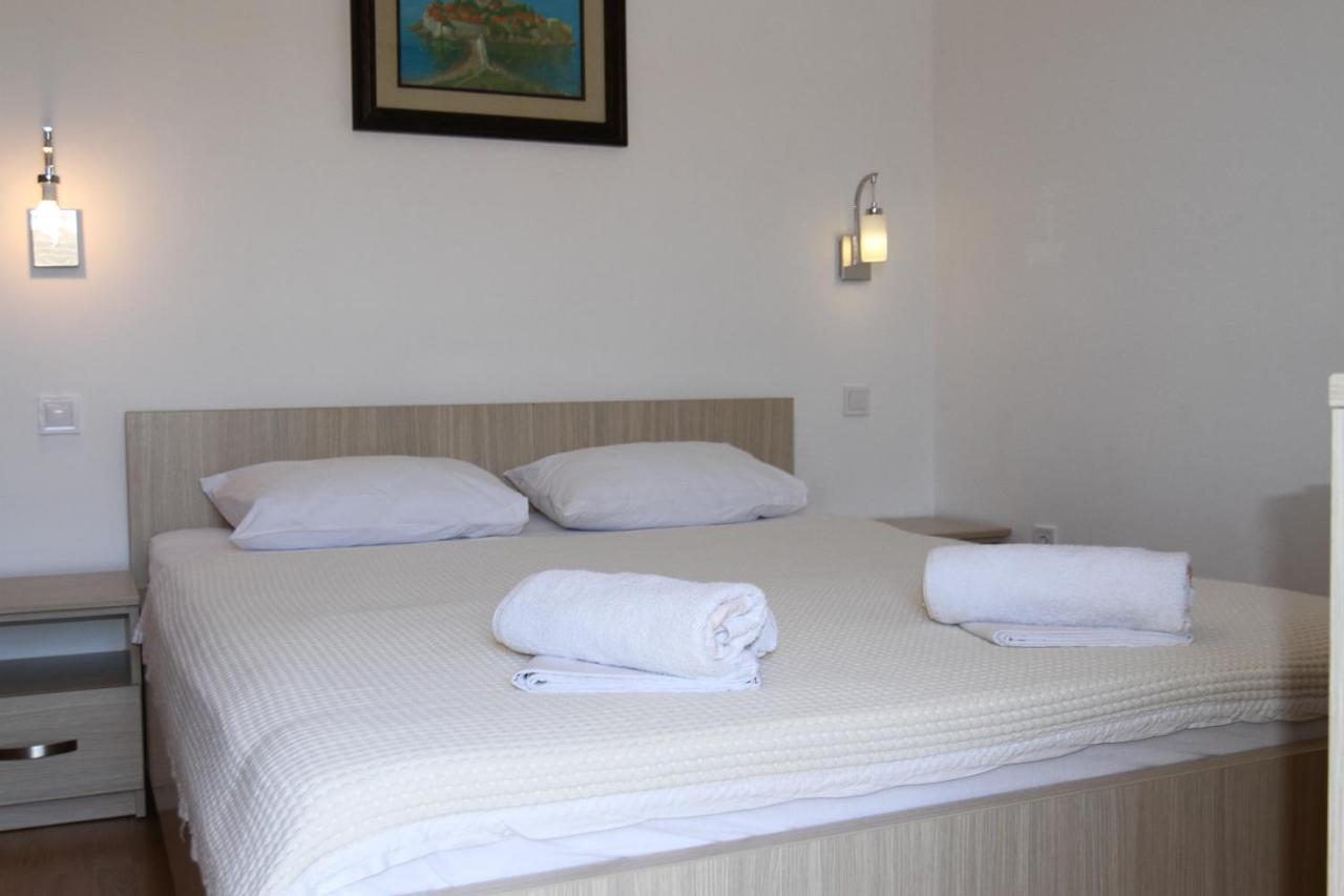 Apartments Muhar Sveti Stefan Zewnętrze zdjęcie