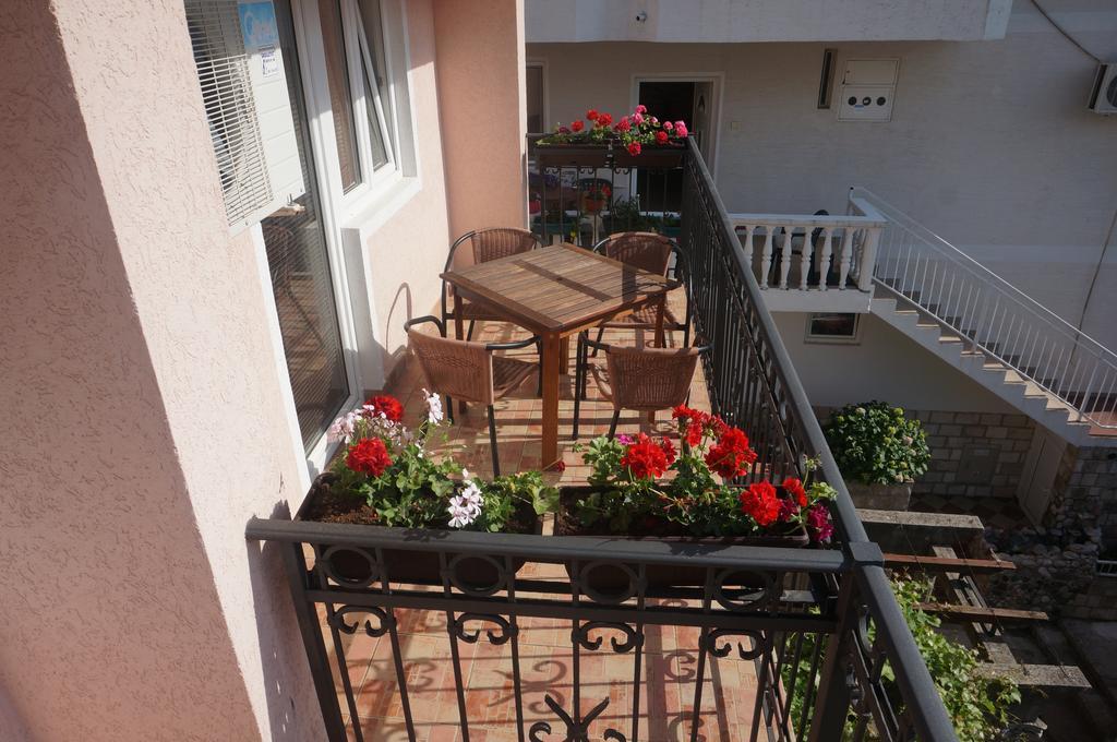 Apartments Muhar Sveti Stefan Zewnętrze zdjęcie